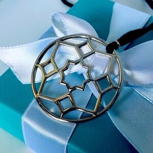 Tiffany & Co. Marrakesh Zellige Large Medallion Necklace with PACKAGING